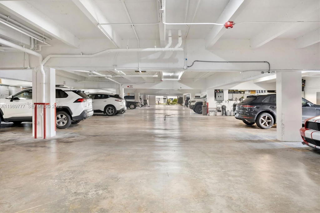 Real estate property located at 4000 168th St #113B, Miami-dade, Pelican Landing Condo, North Miami Beach, FL
