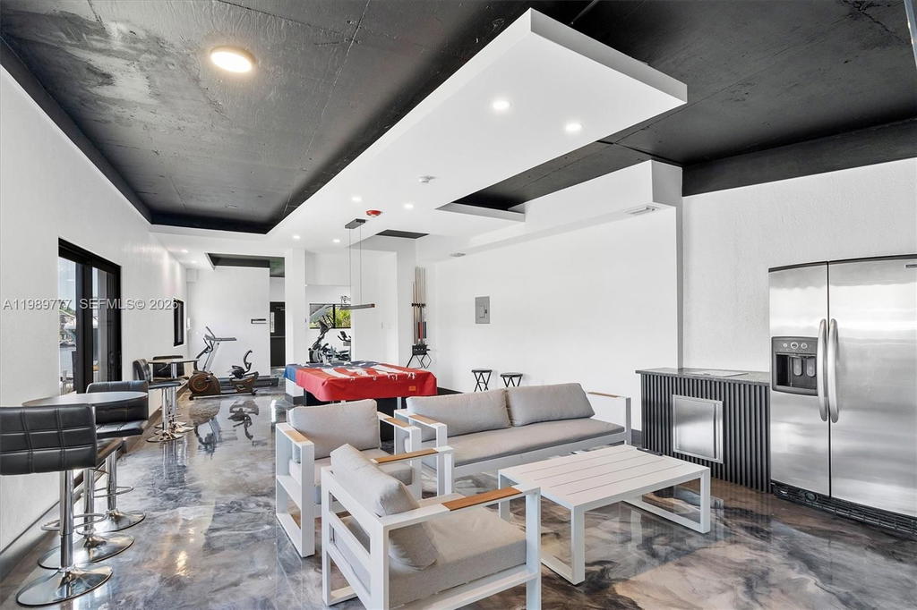 Real estate property located at 4000 168th St #113B, Miami-dade, Pelican Landing Condo, North Miami Beach, FL