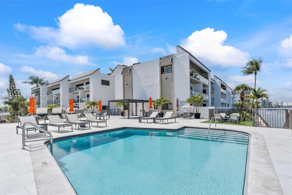 Real estate property located at 4000 168th St #113B, Miami-dade, Pelican Landing Condo, North Miami Beach, FL