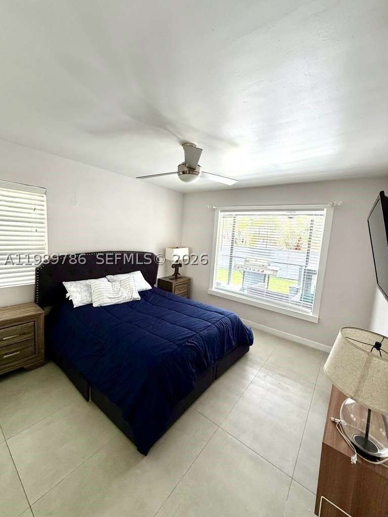 Real estate property located at 715 Hollywood Blvd, Broward, Hollywood Lakes Section, Hollywood, FL