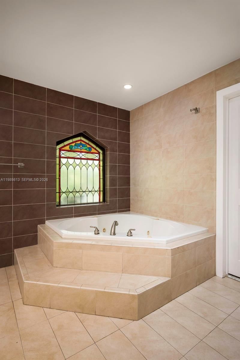 Real estate property located at 4206 Alhambra Cir, Miami-dade, C Gab Country Club Sec 5, Coral Gables, FL