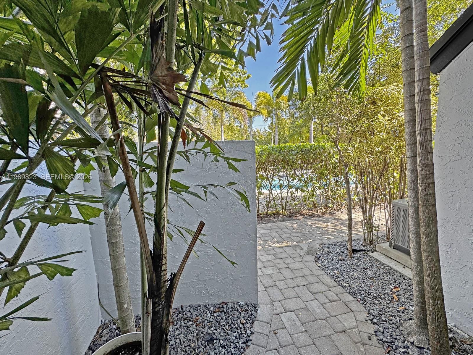 Real estate property located at 700 14th St G, Broward, Southport Townhomes, Fort Lauderdale, FL