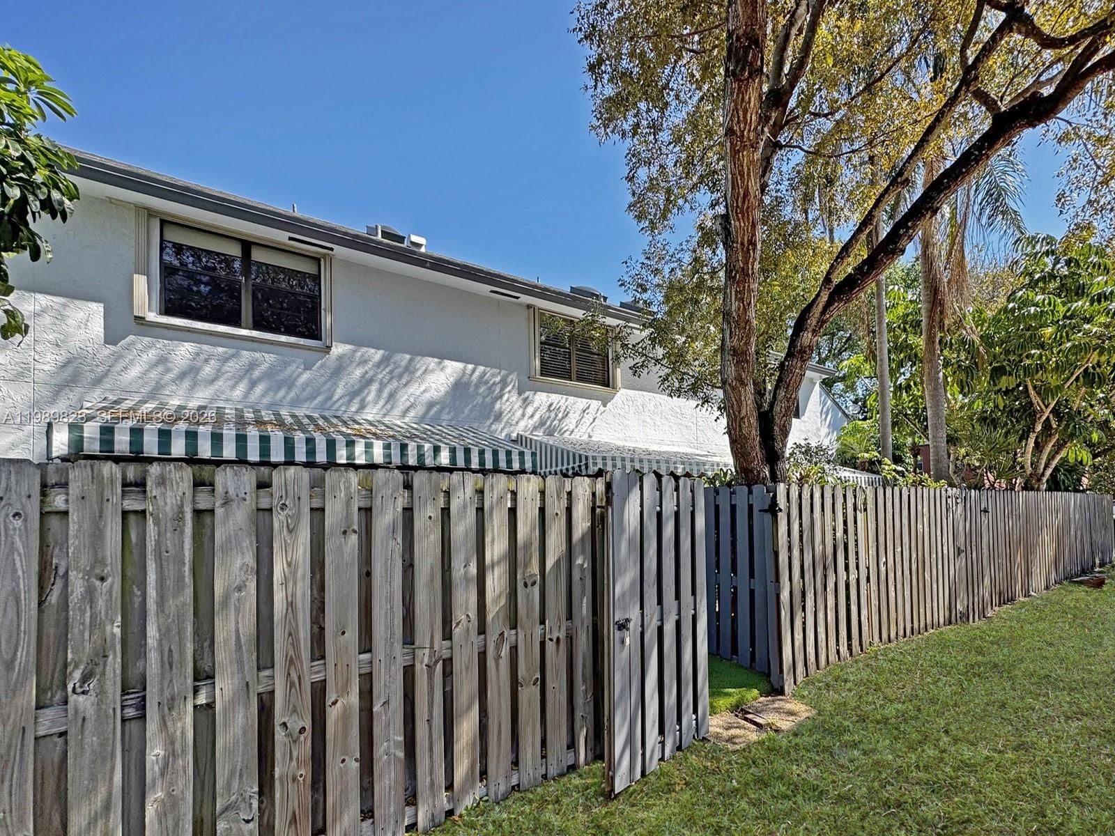 Real estate property located at 700 14th St G, Broward, Southport Townhomes, Fort Lauderdale, FL