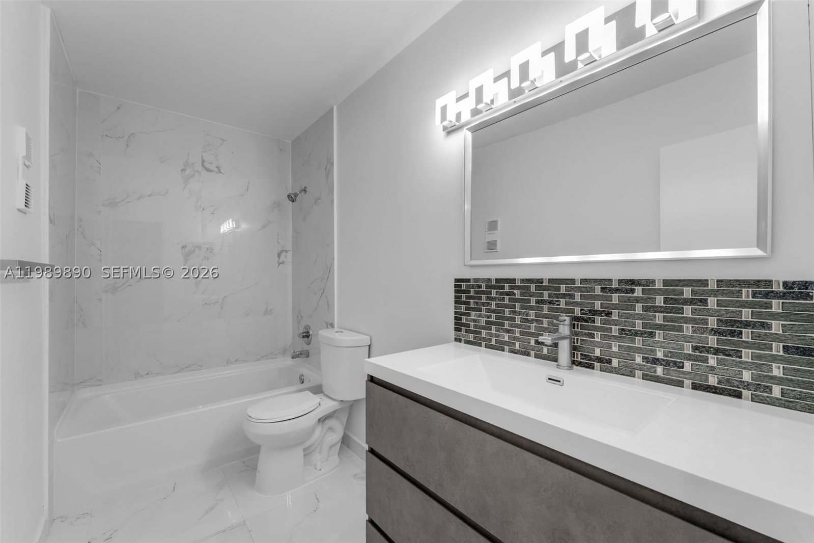 Real estate property located at 14210 94th Cir Ln #104-35, Miami-dade, Camelot Two Condo, Miami, FL