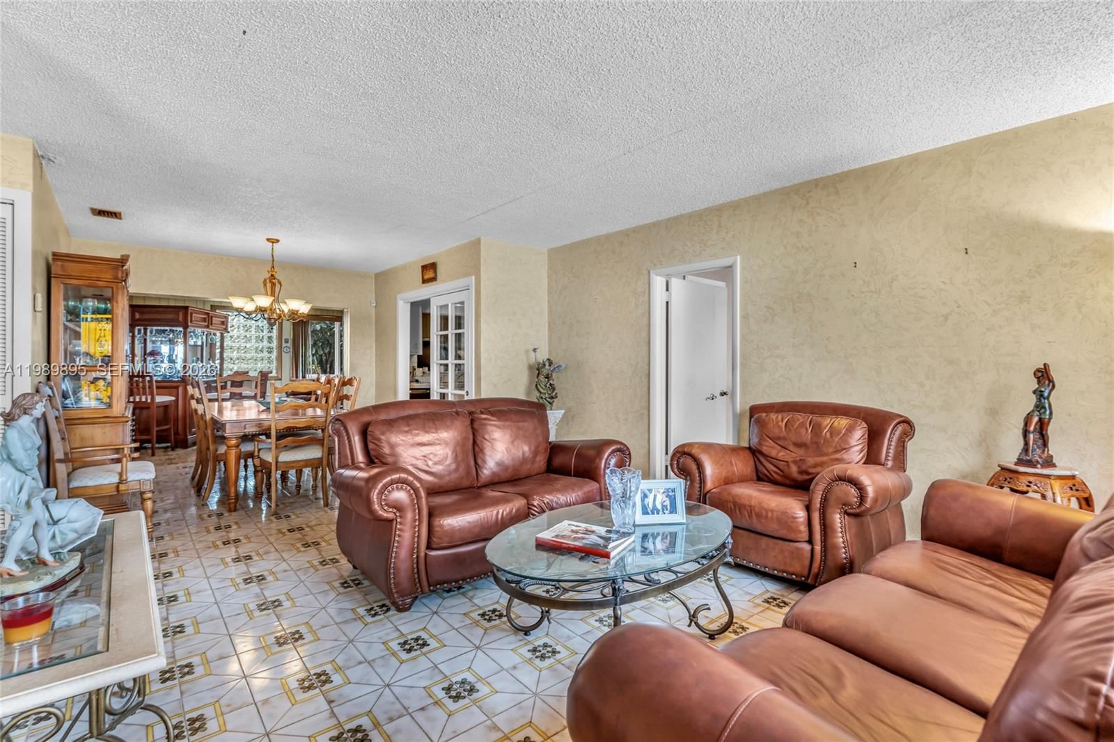 Real estate property located at 5660 13th Ct, Miami-dade, Palm Springs Ests 4th Add, Hialeah, FL