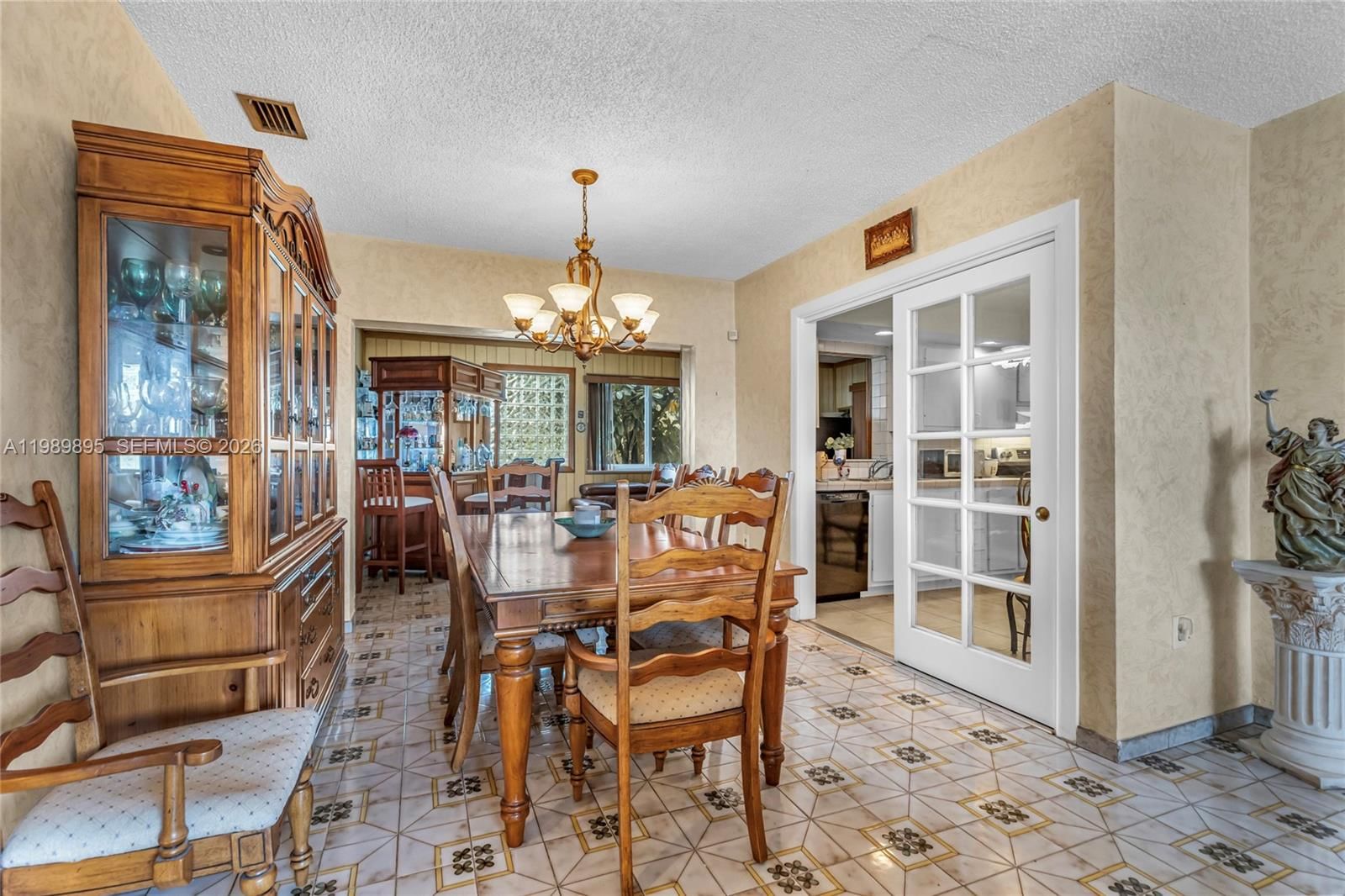 Real estate property located at 5660 13th Ct, Miami-dade, Palm Springs Ests 4th Add, Hialeah, FL