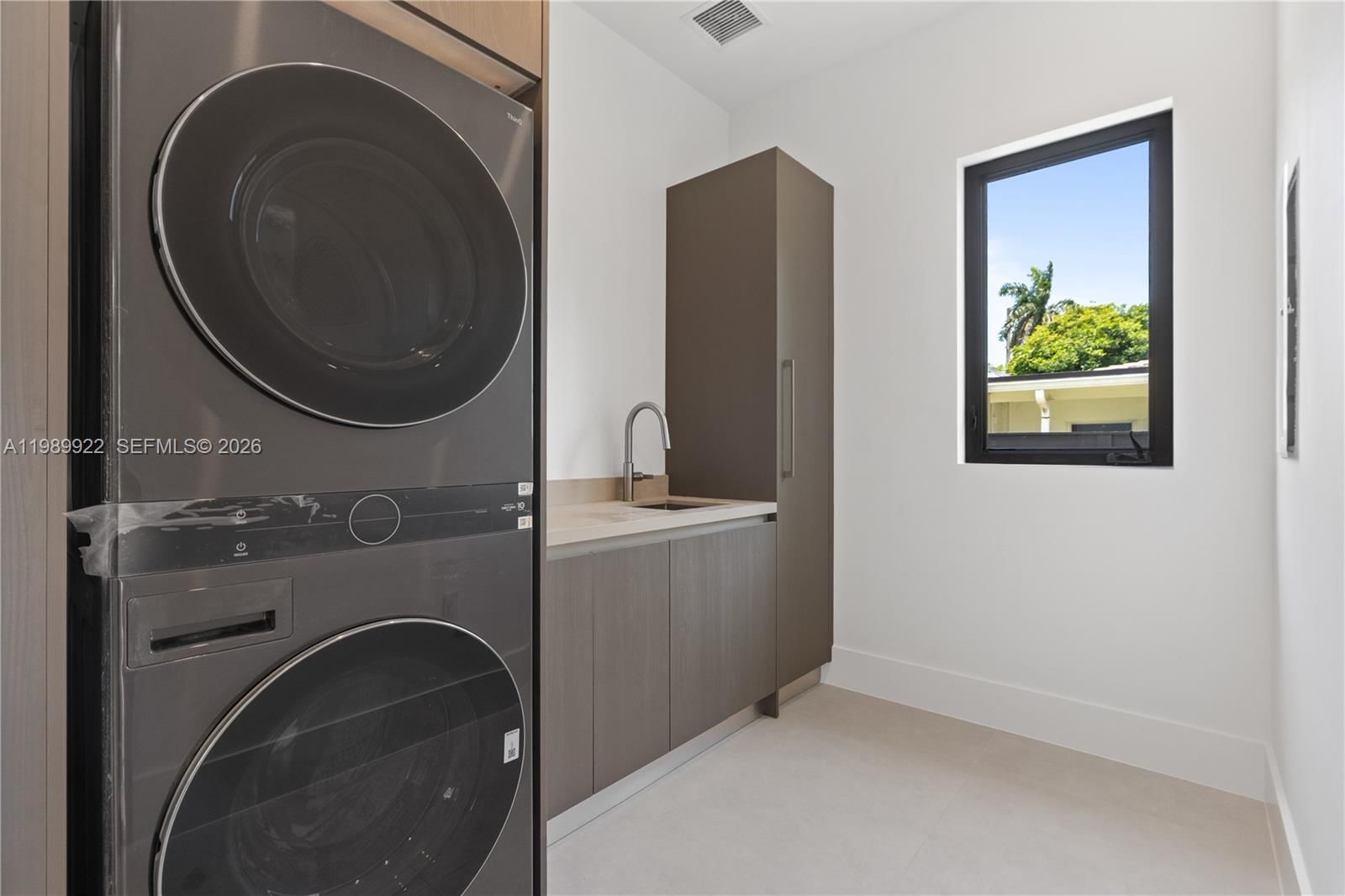 Real estate property located at 6221 60th St, Miami-dade, Cambridge Lawns, South Miami, FL