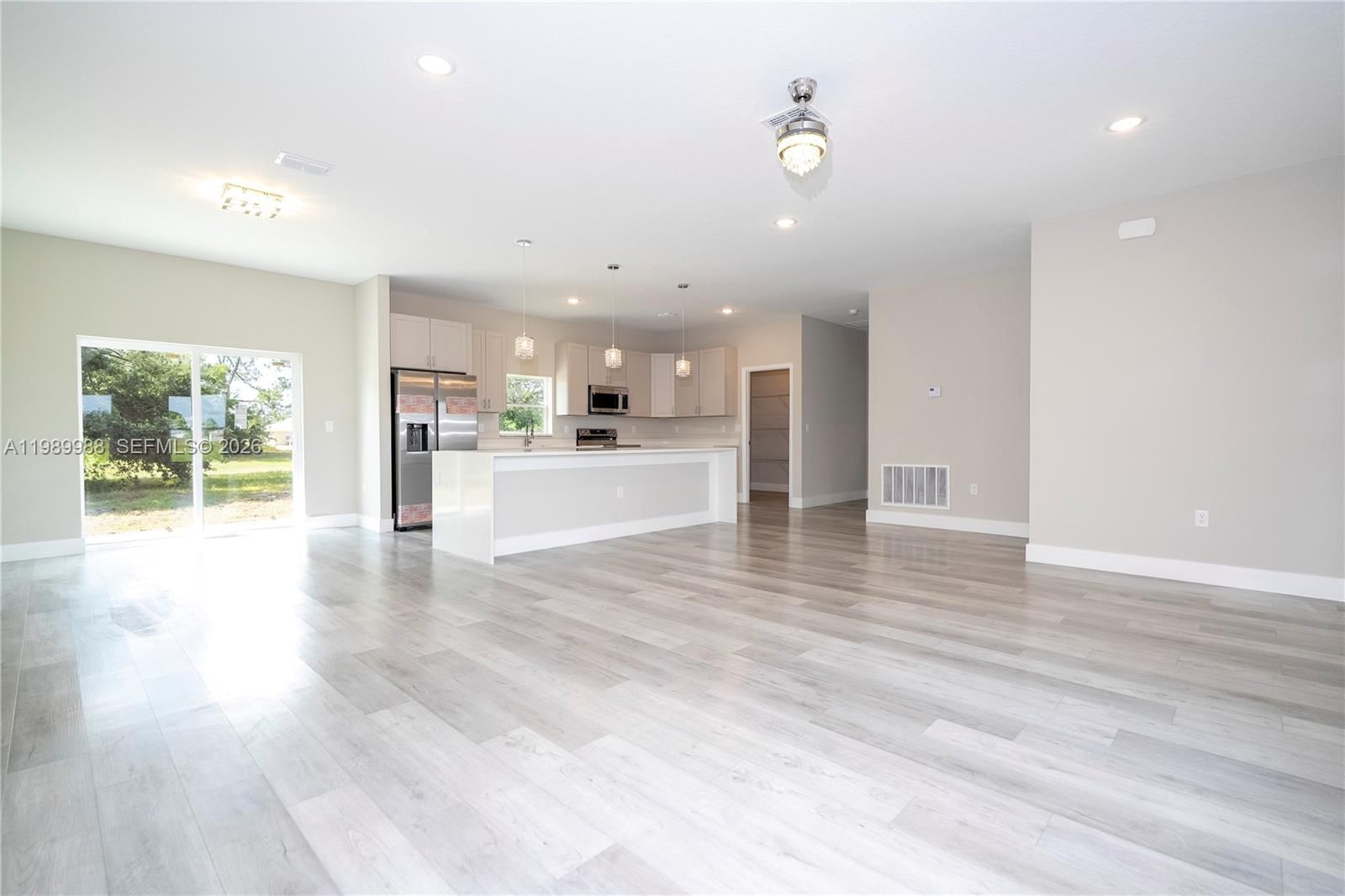 Real estate property located at 7916 GRANADA RD, Highlands, Spring Lake Village Iii, Sebring, FL