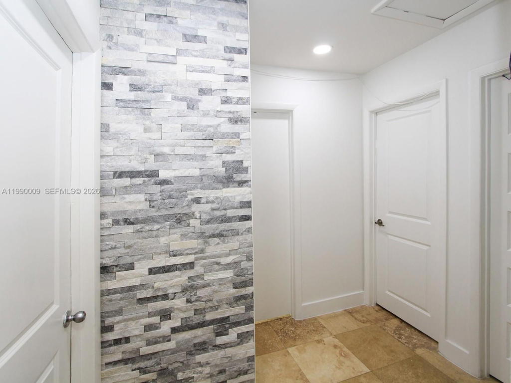 Real estate property located at 10760 28th St, Miami-dade, Cubaranda Estates Addn No, Miami, FL