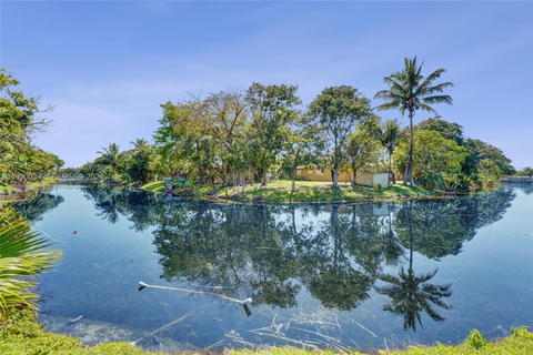 Real estate property located at 4460 43rd St, Broward, Oakland Estates 1st Sec, Lauderdale Lakes, FL
