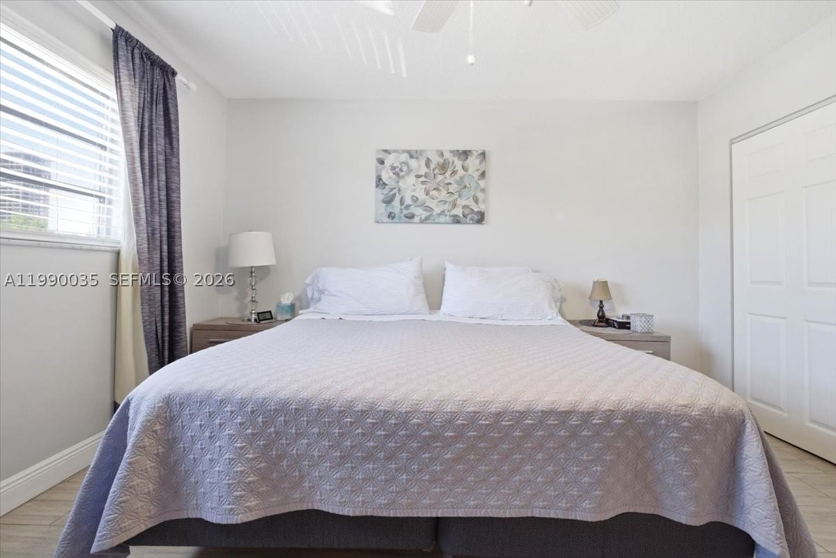 Real estate property located at 581 Blue Heron Dr #205-B, Broward, Paradise Villas Condo, Hallandale Beach, FL