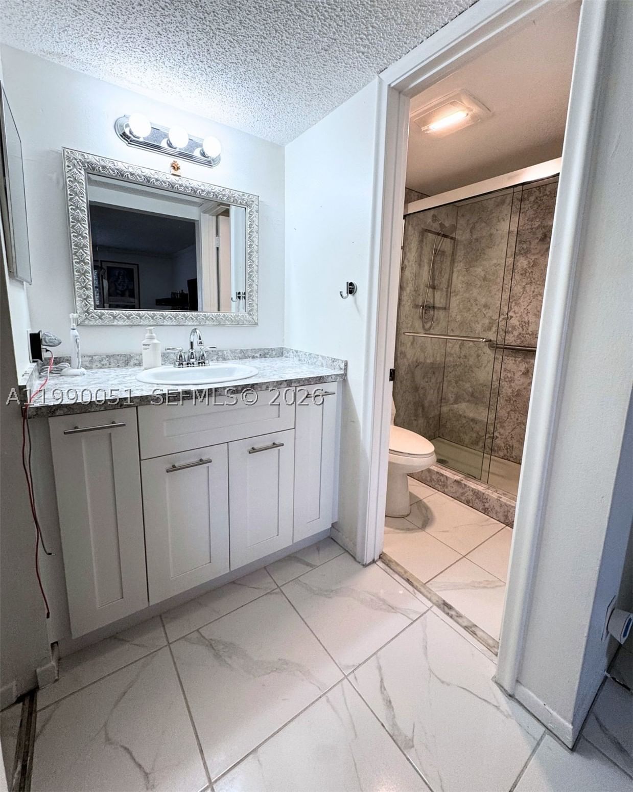 Real estate property located at 3776 Inverrary Blvd #301R, Broward, Las Vistas P-r In Inverra, Lauderhill, FL