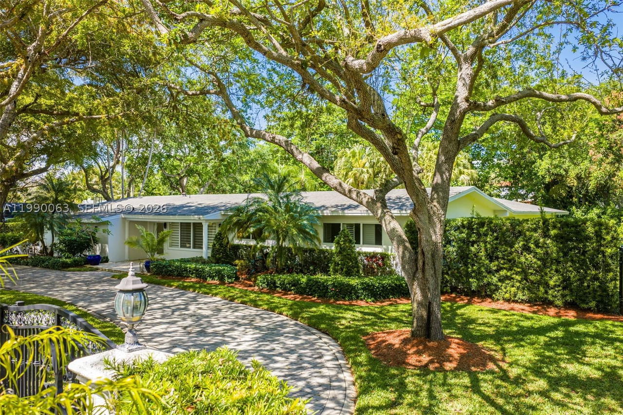 Real estate property located at 6601 Chapman Field Dr, Miami-dade, Town & Country Estates, Pinecrest, FL