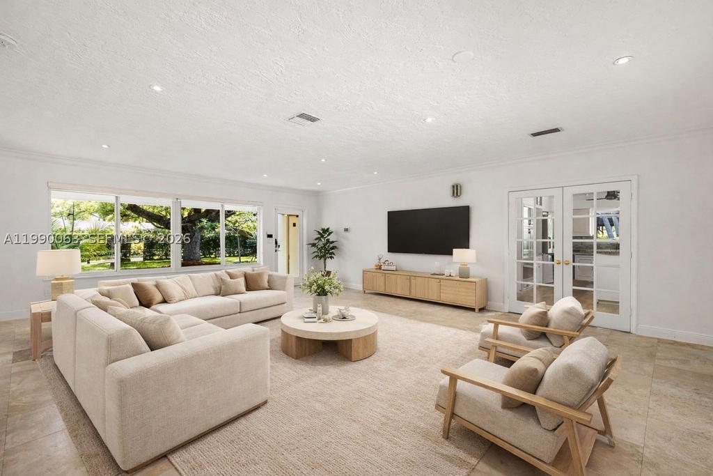 Real estate property located at 6601 Chapman Field Dr, Miami-dade, Town & Country Estates, Pinecrest, FL