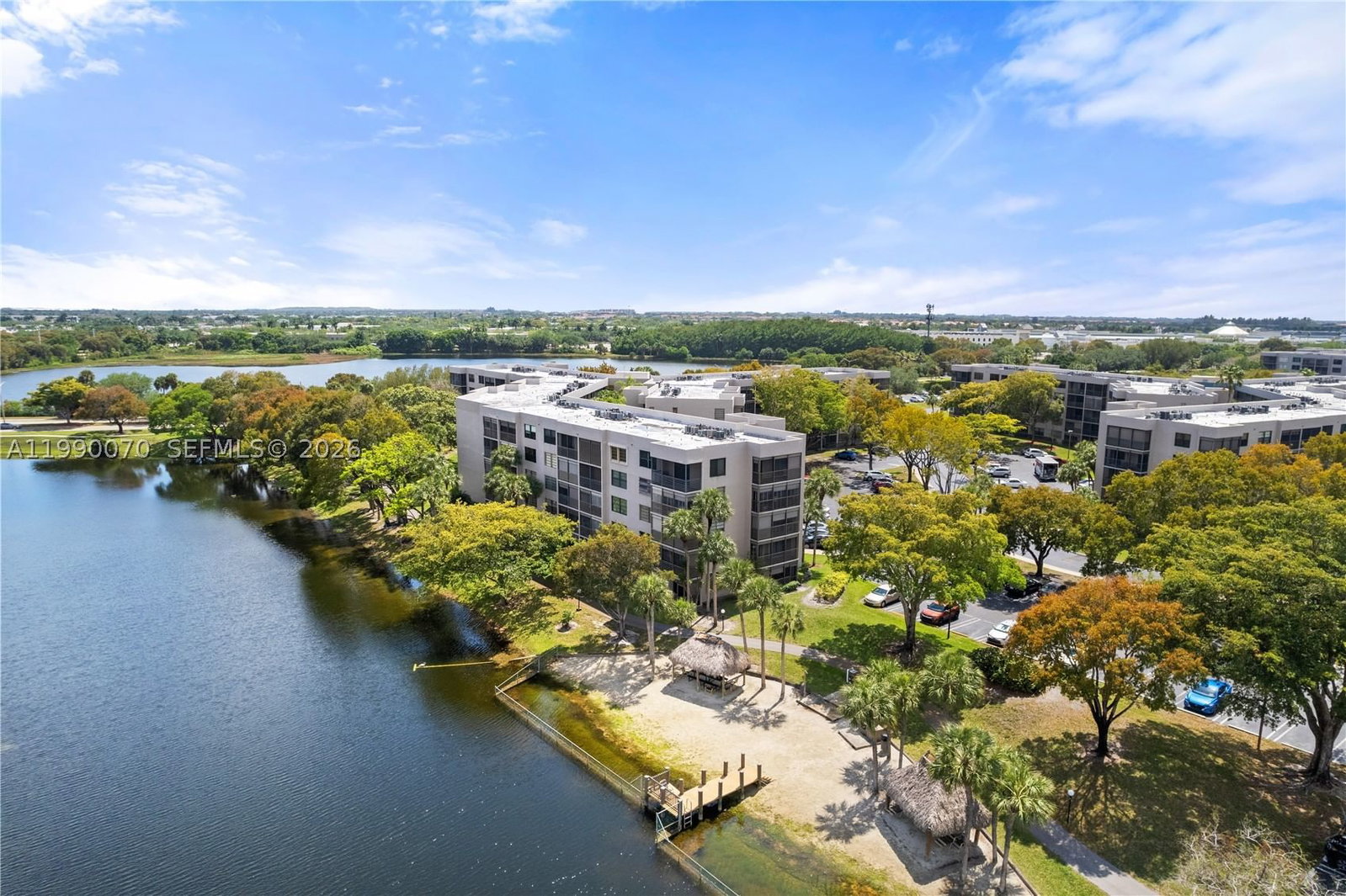 Real estate property located at 901 Colony Point Cir #503, Broward, Colony Point 6 Condo, Pembroke Pines, FL