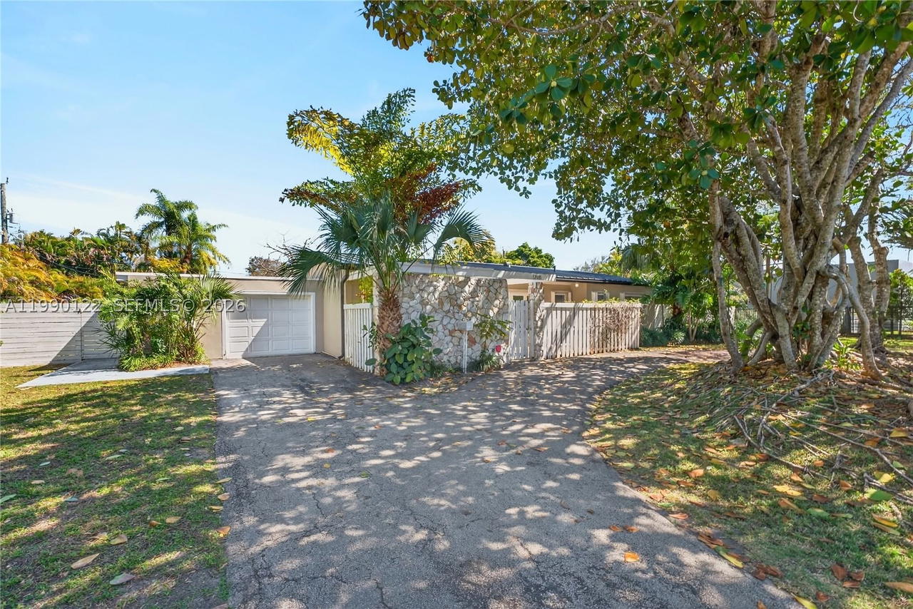 Real estate property located at 12935 81st Ave, Miami-dade, Pine Tree Estates, Pinecrest, FL