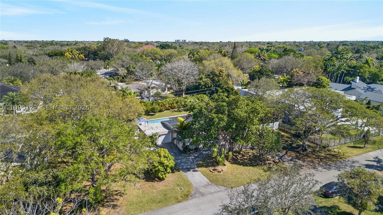 Real estate property located at 12935 81st Ave, Miami-dade, Pine Tree Estates, Pinecrest, FL