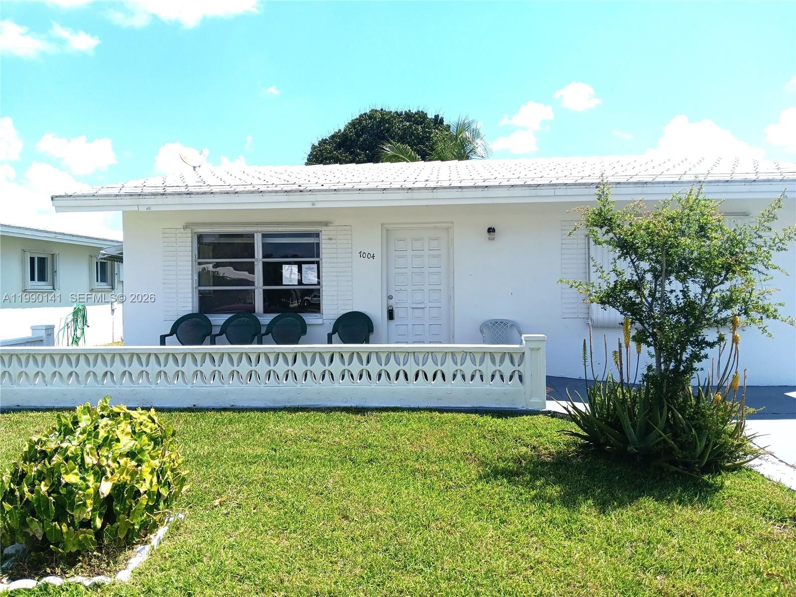 Real estate property located at 7004 67th Ave, Broward, Mainlands Of Tamarac Lake, Tamarac, FL