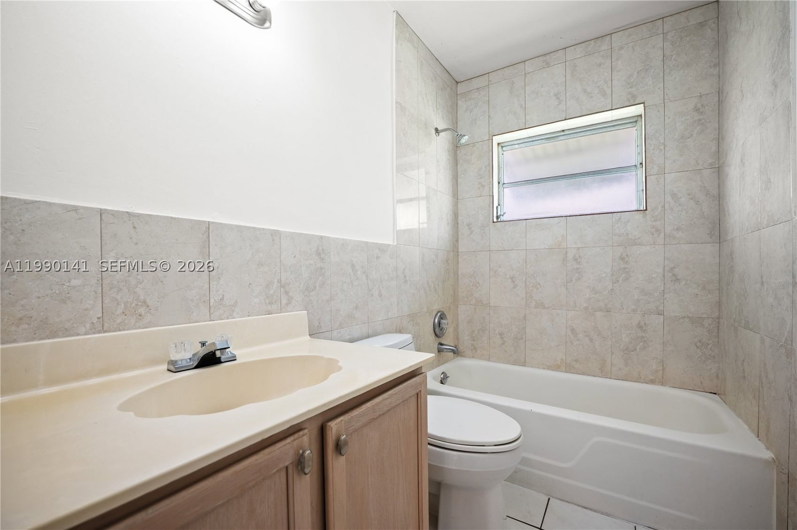 Real estate property located at 7004 67th Ave, Broward, Mainlands Of Tamarac Lake, Tamarac, FL