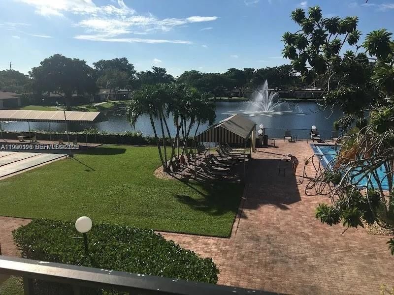 Real estate property located at 200 Berkley Rd #123, Broward, Villas At Carriage Hills, Hollywood, FL