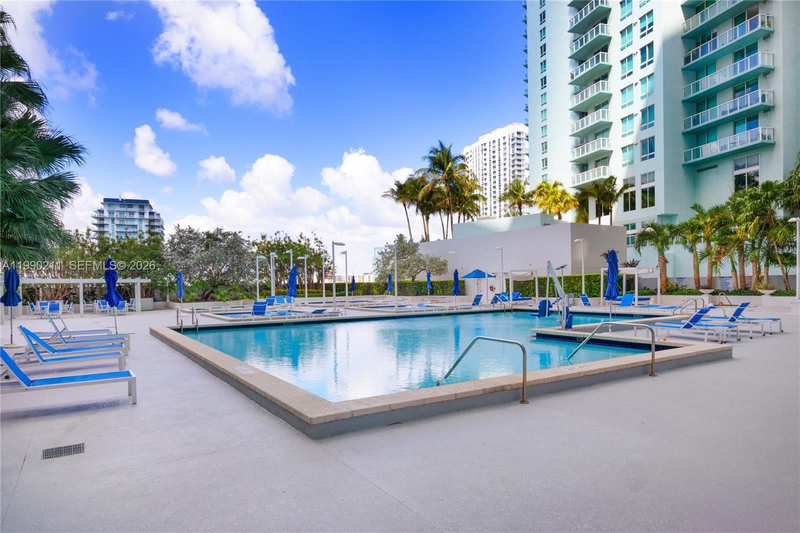 Real estate property located at 1800 Bayshore Dr #1901, Miami-dade, 1800 Club Condo, Miami, FL