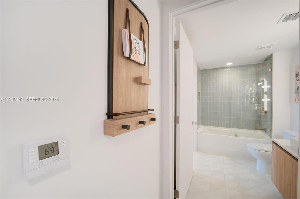 Real estate property located at 159 6th St #2607, Miami-dade, Natiivo Miami Condo, Miami, FL