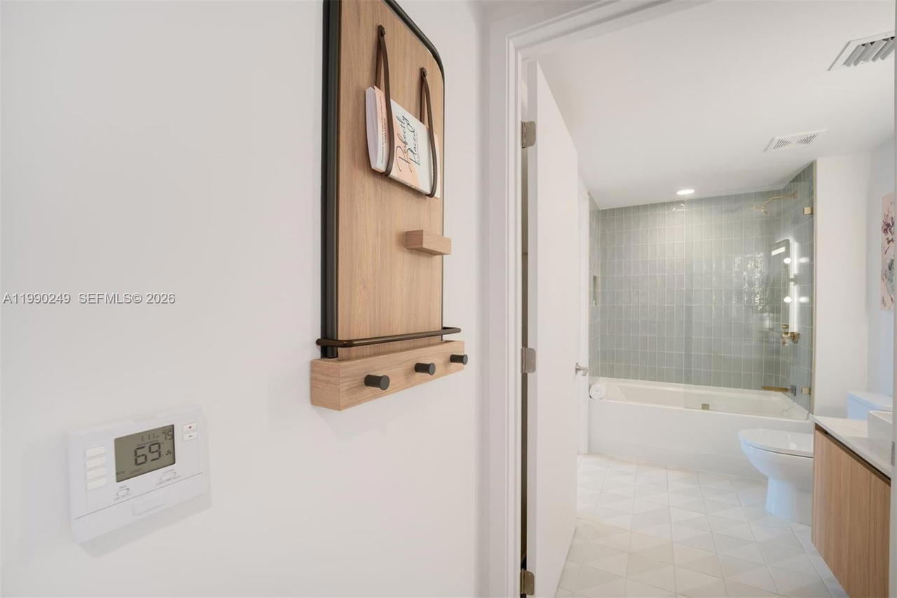 Real estate property located at 159 6th St #2607, Miami-dade, Natiivo Miami Condo, Miami, FL