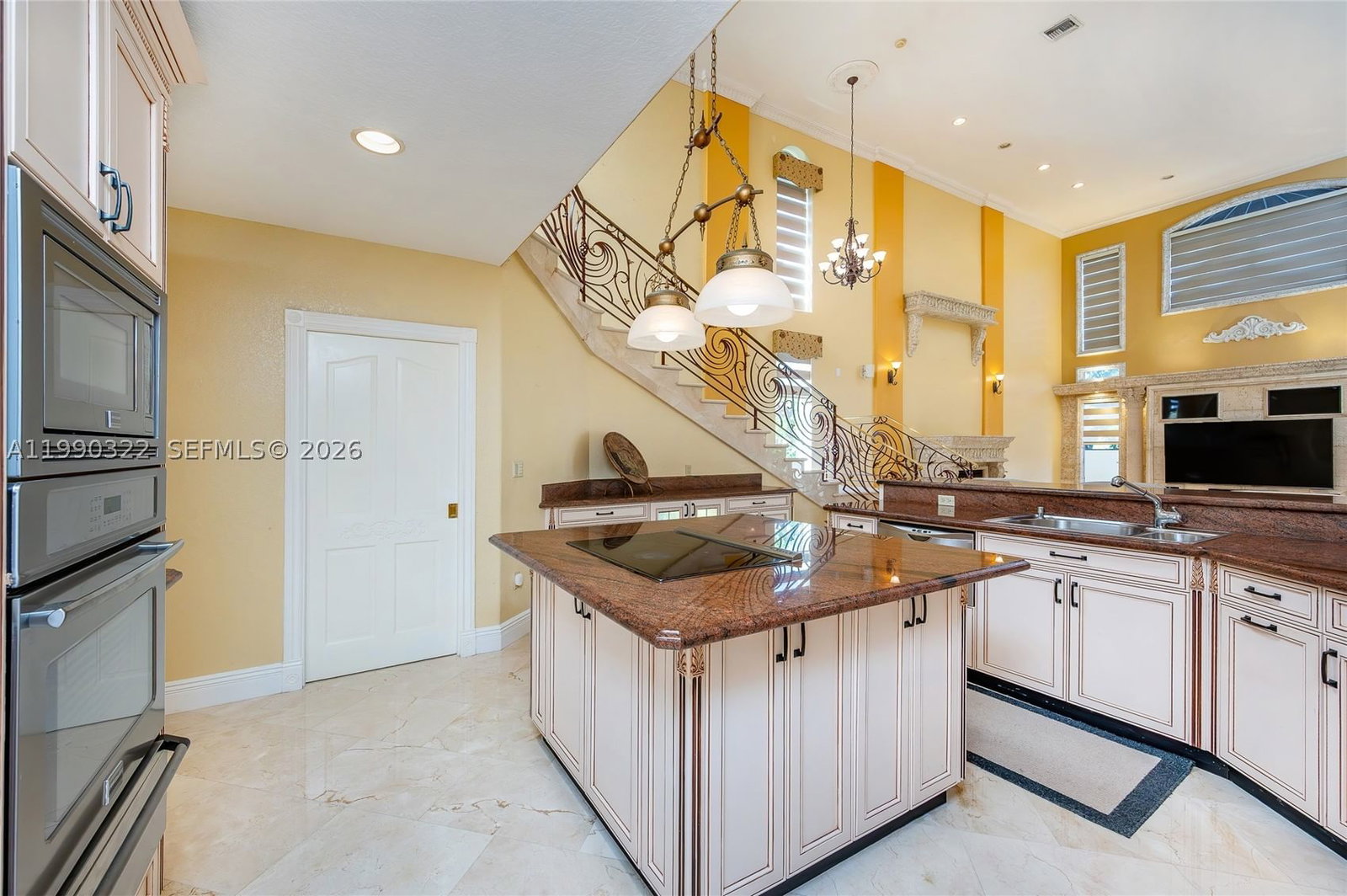 Real estate property located at 588 Miller Dr, Miami-dade, Foust Sub, Miami Springs, FL