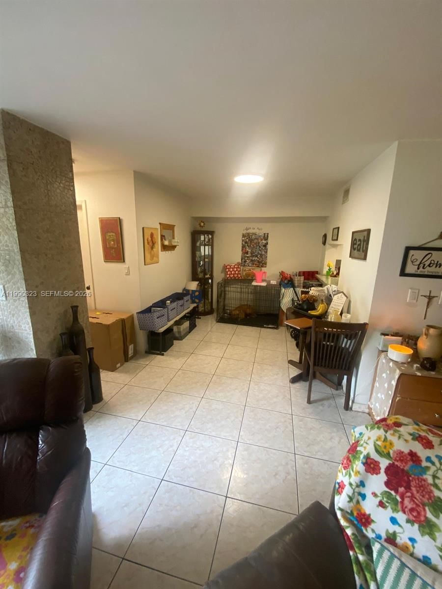 Real estate property located at 11800 18th St #108-4, Miami-dade, International Park Condo, Miami, FL