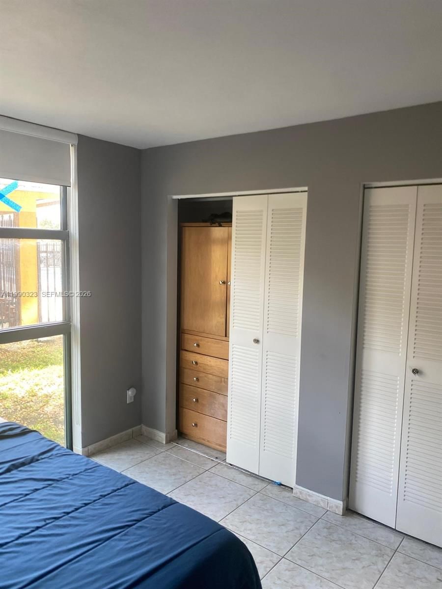 Real estate property located at 11800 18th St #108-4, Miami-dade, International Park Condo, Miami, FL