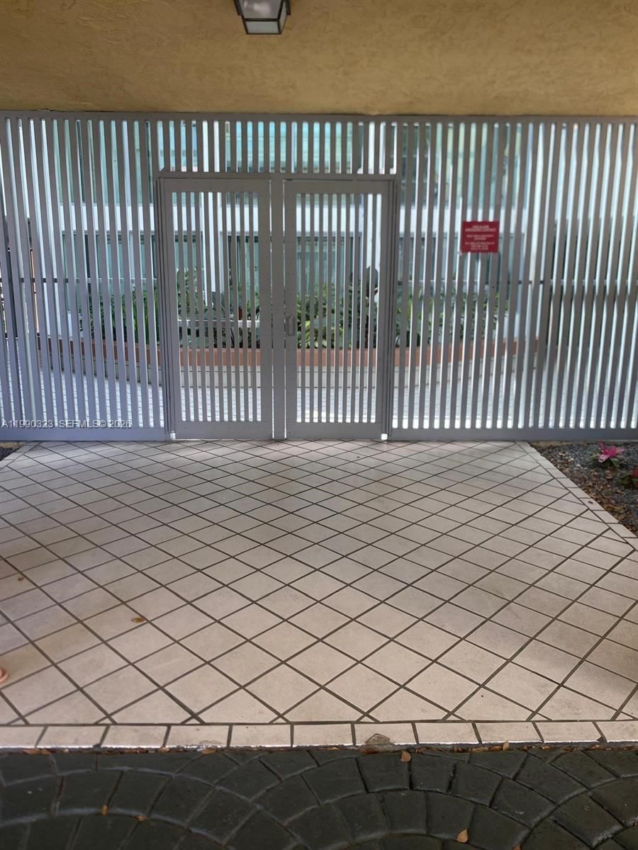 Real estate property located at 11800 18th St #108-4, Miami-dade, International Park Condo, Miami, FL