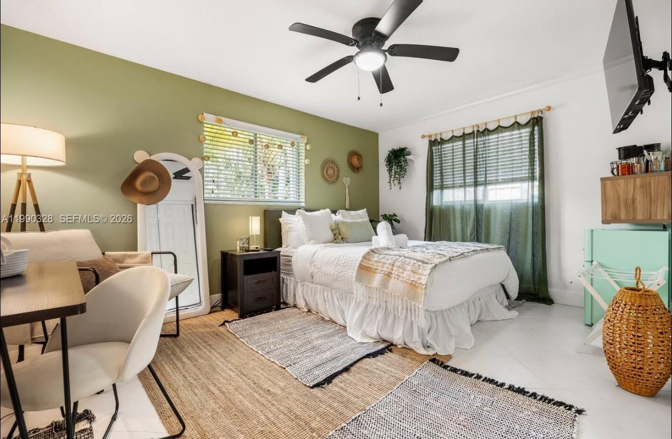 Real estate property located at 1000 32nd St, Broward, Oak Grove, Fort Lauderdale, FL