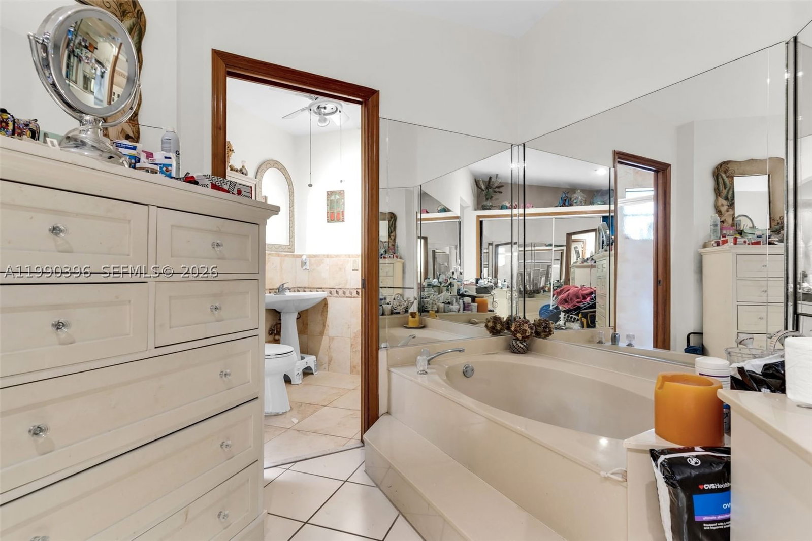 Real estate property located at 15012 45th Ln, Miami-dade, The Mansions, Miami, FL