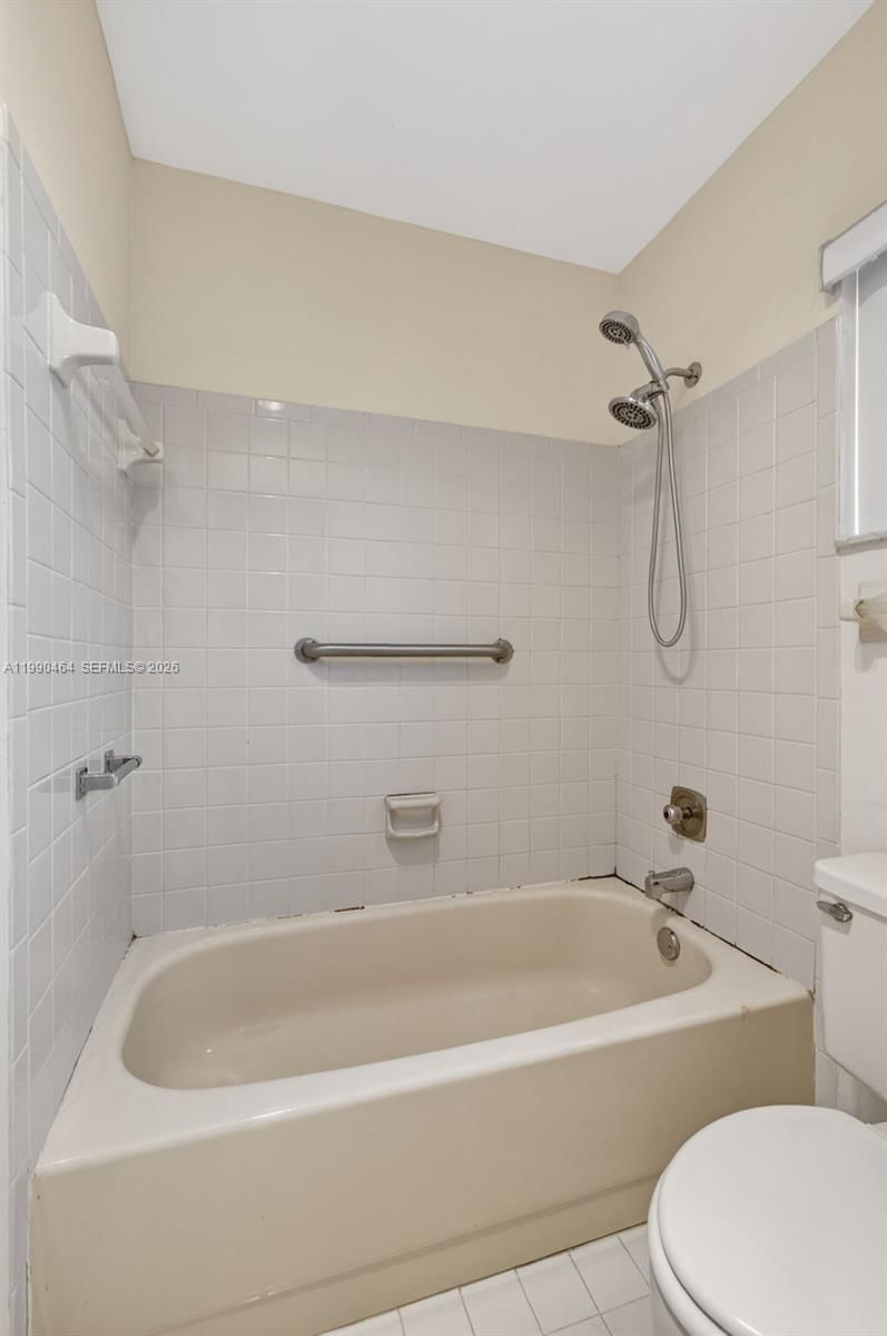 Real estate property located at 10424 70th Ct, Broward, Westwood Community 7, Tamarac, FL