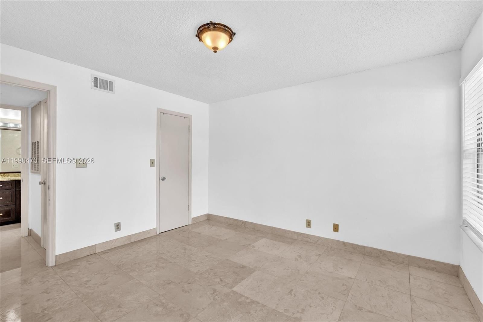 Real estate property located at 2796 University Dr #2104, Broward, Sundance At Davie Condo, Davie, FL