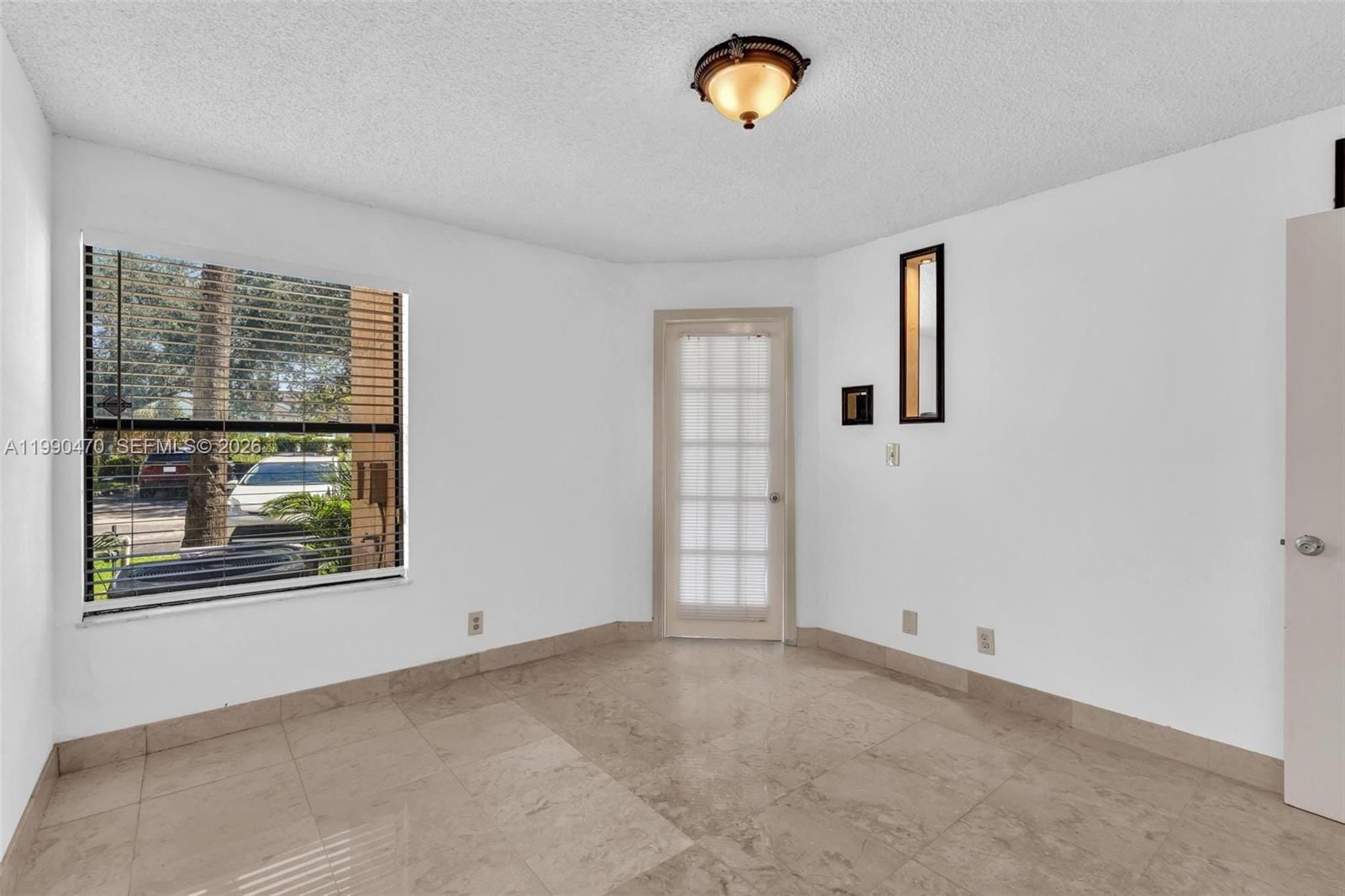 Real estate property located at 2796 University Dr #2104, Broward, Sundance At Davie Condo, Davie, FL