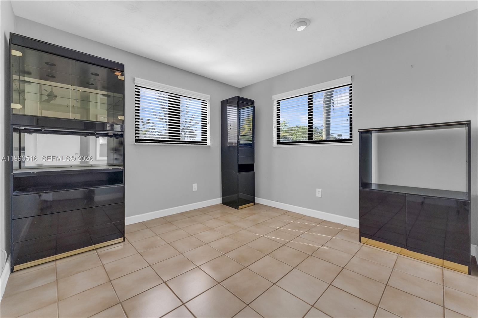 Real estate property located at 10020 102nd Ave Rd, Miami-dade, Kendale Sec 4, Miami, FL