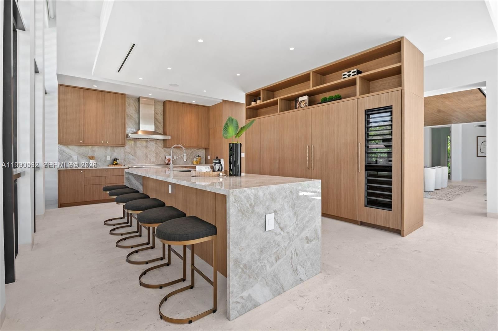 Real estate property located at 6716 San Vicente St, Miami-dade, C Gab Riviera Sec 11 Rev, Coral Gables, FL