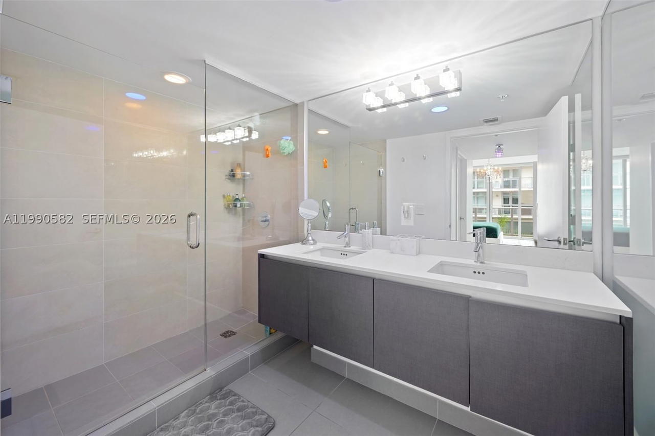 Real estate property located at 6610 Indian Creek Dr #406, Miami-dade, Amd Pl Of 2nd Ocean Front, Miami Beach, FL