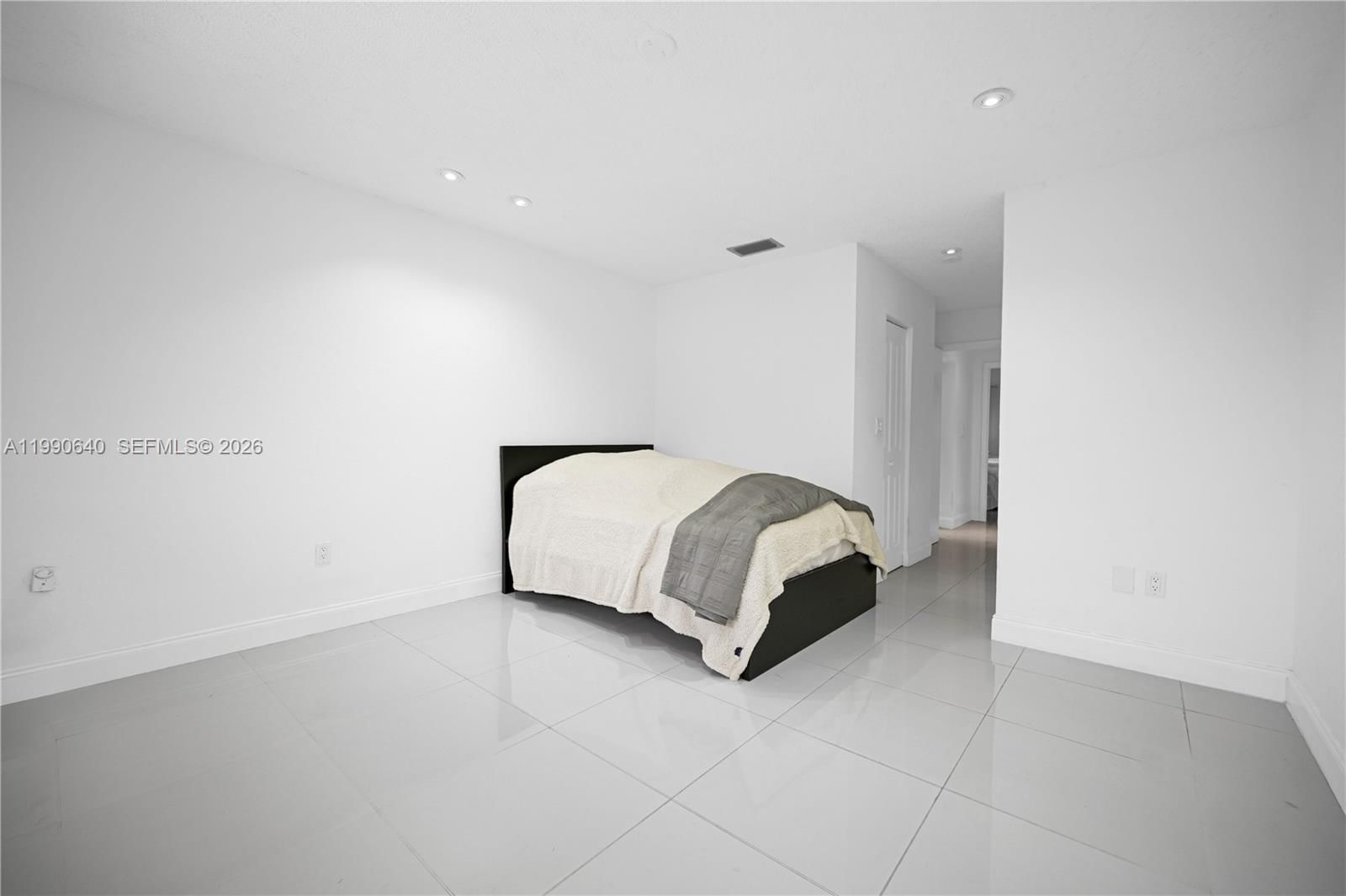 Real estate property located at , Miami-dade, Villas Andalucia Condo, Hialeah, FL