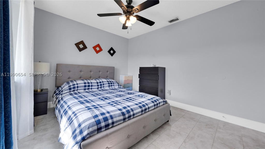 Real estate property located at 10500 159th Ct, Miami-dade, Oakwood At The Hammocks, Miami, FL