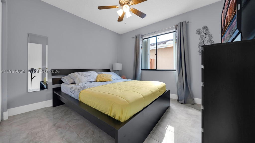 Real estate property located at 10500 159th Ct, Miami-dade, Oakwood At The Hammocks, Miami, FL