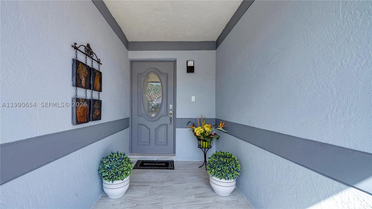 Real estate property located at 10500 159th Ct, Miami-dade, Oakwood At The Hammocks, Miami, FL
