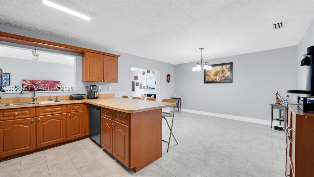 Real estate property located at 10500 159th Ct, Miami-dade, Oakwood At The Hammocks, Miami, FL