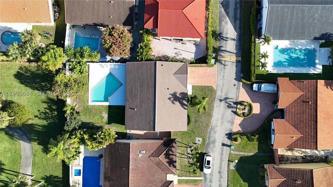 Real estate property located at 10500 159th Ct, Miami-dade, Oakwood At The Hammocks, Miami, FL