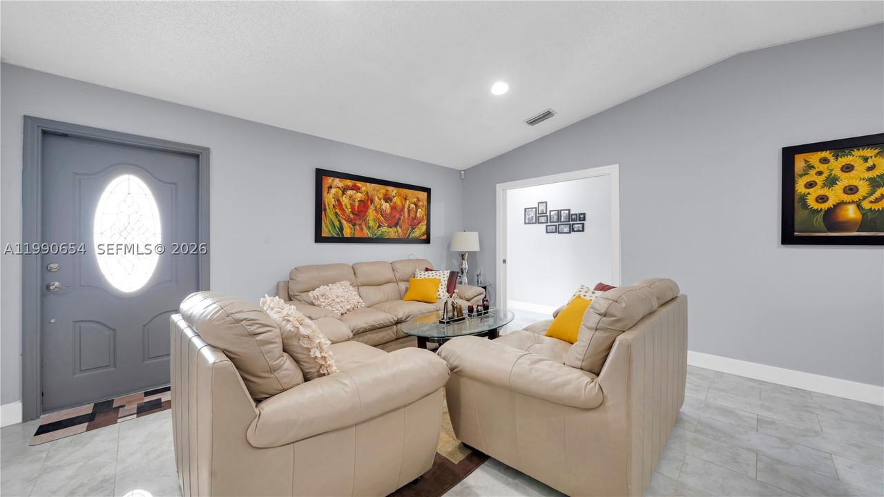 Real estate property located at 10500 159th Ct, Miami-dade, Oakwood At The Hammocks, Miami, FL