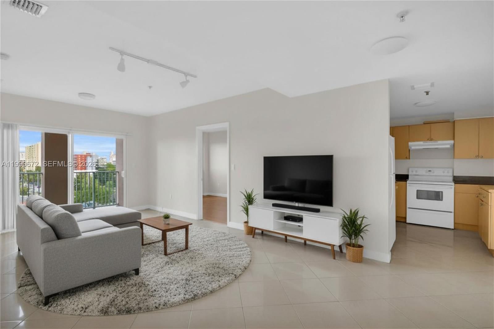 Real estate property located at 2280 32nd Ave #505, Miami-dade, Shamrock By The Gables Co, Miami, FL