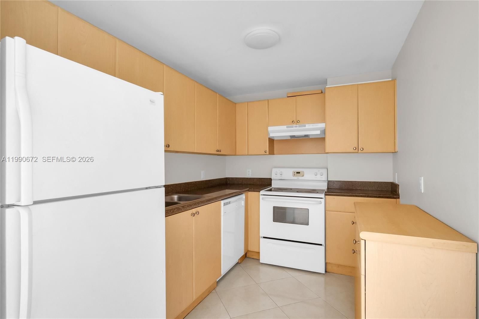 Real estate property located at 2280 32nd Ave #505, Miami-dade, Shamrock By The Gables Co, Miami, FL