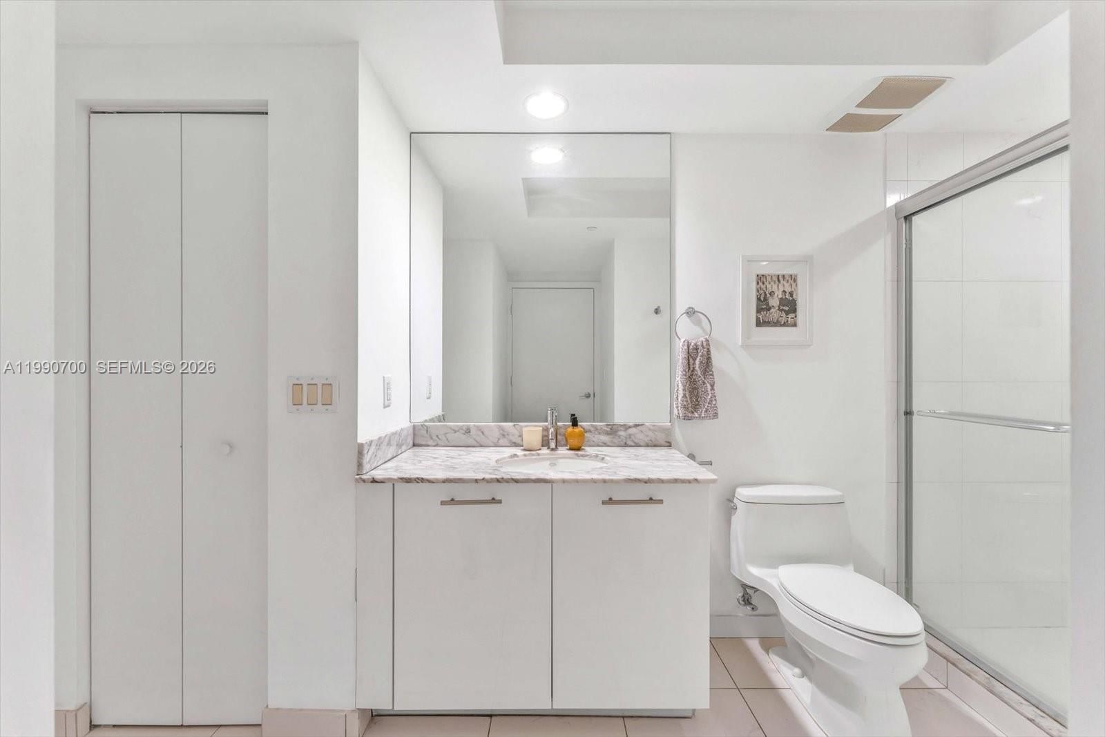 Real estate property located at 500 Brickell Ave #1810, Miami-dade, 500 Brickell East Condo, Miami, FL