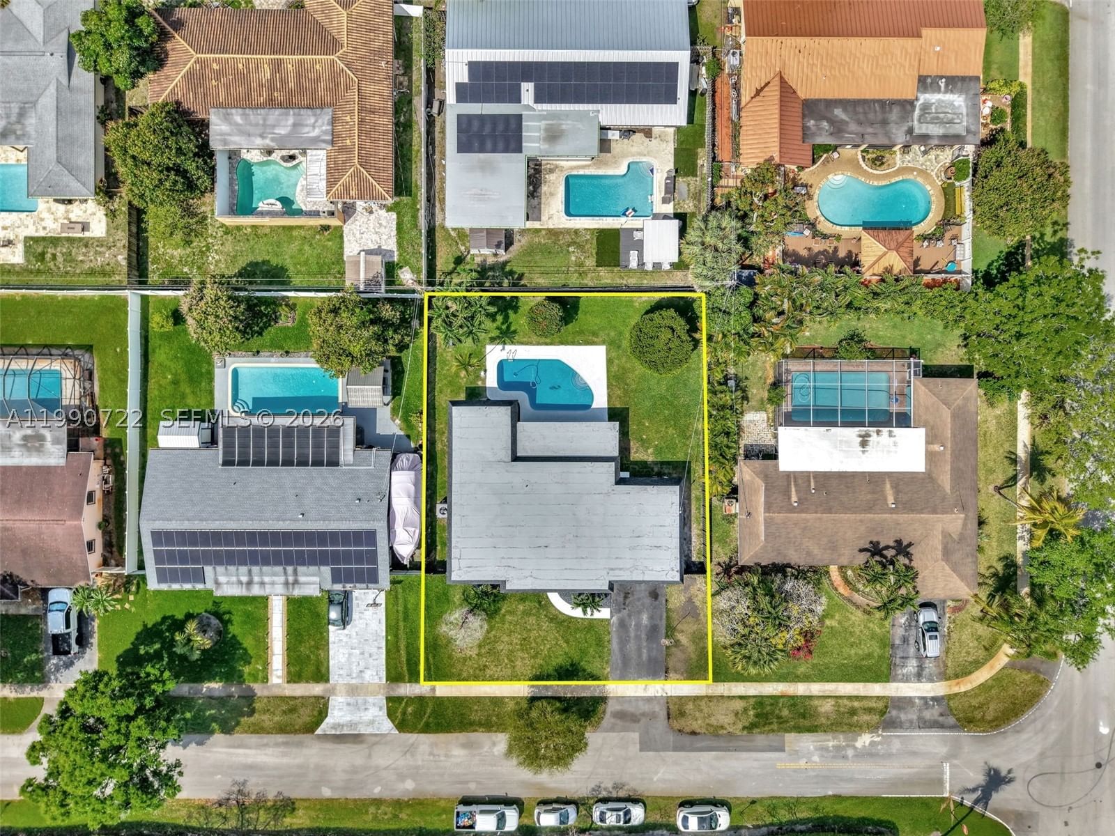 Real estate property located at 1431 70th Ave, Broward, Mirror Lake Estates Sec S, Plantation, FL